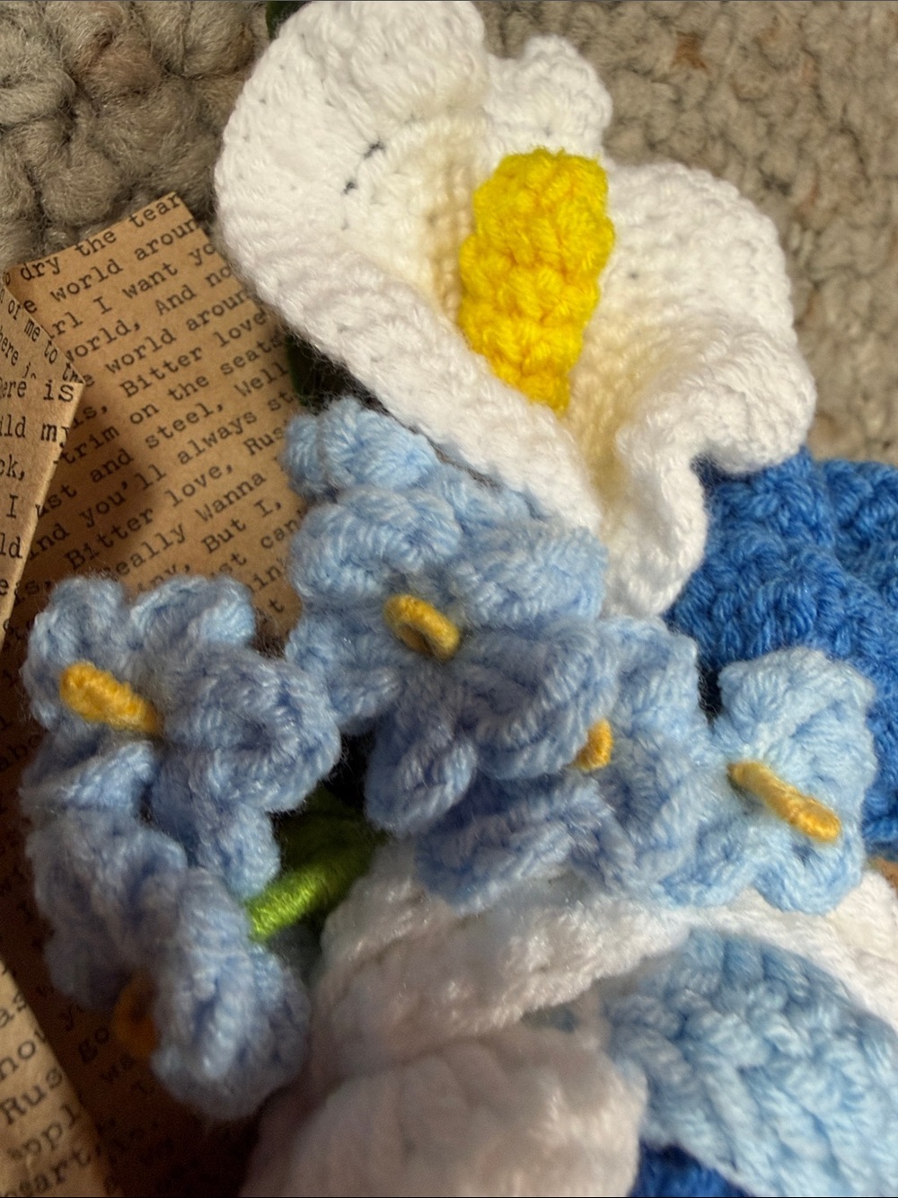 Handmade Crochet Flower Bouquet - Blue & White - Picture 4 of 5